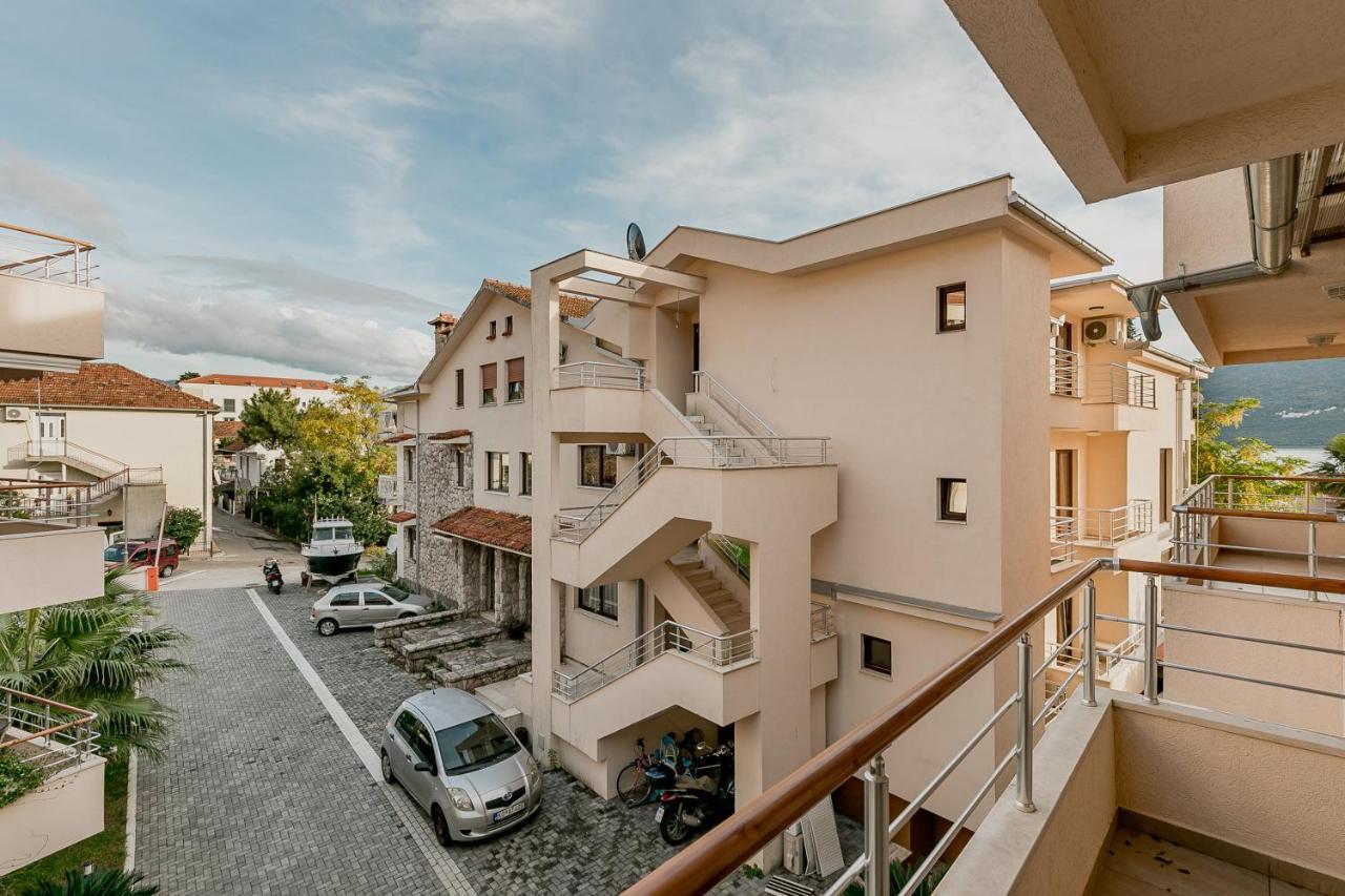 Apartments Rivijera Herceg Novi Exterior photo